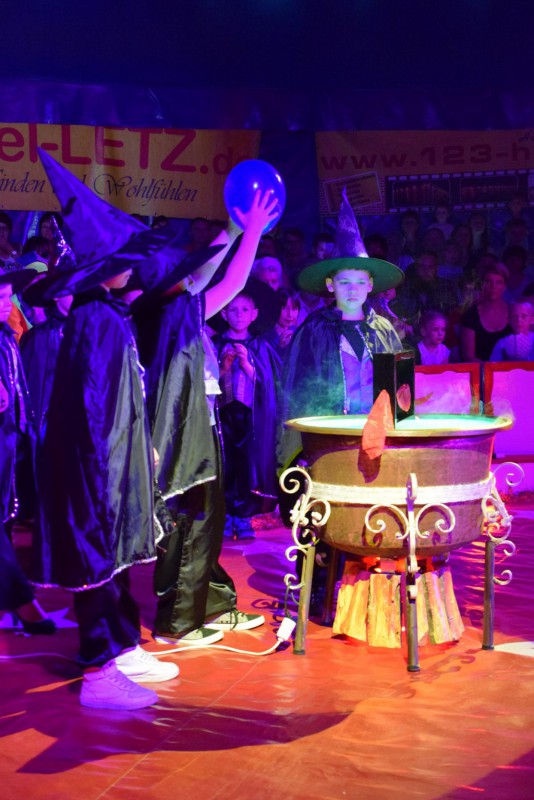 assets/theme/content/images/startseite/Zirkus/Zauberer.JPG